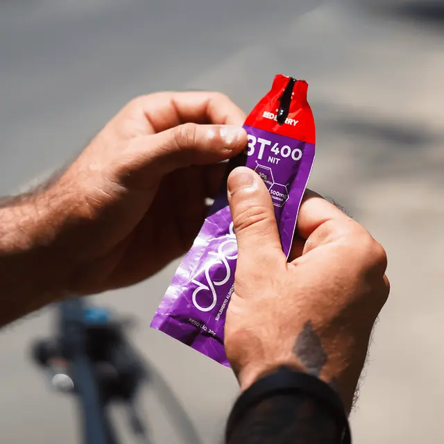 BT 400 NIT GEL COM CAFEÍNA E TAURINA SABOR REDBERRY 30G DOBRO