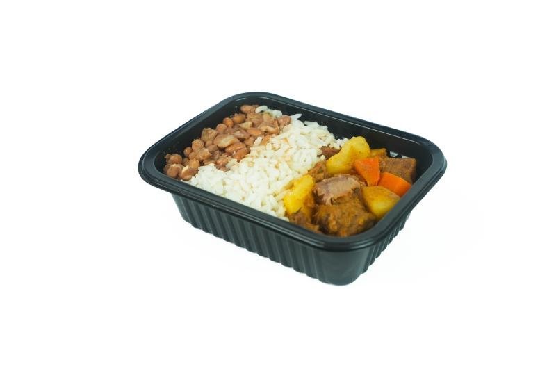 CARNE DE PANELA COM BATATA, CENOURA, ARROZ E FEIJÃO 300G CORADA