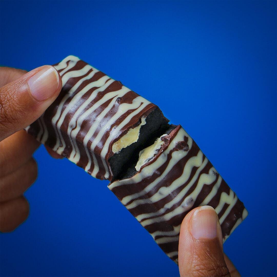 BARRA DE PROTEÍNA SABOR COOKIES BLACK 60G BOLD